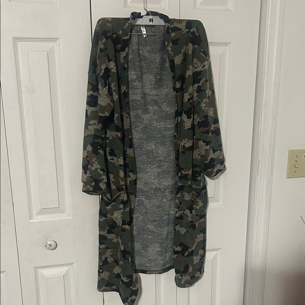Camouflage Open Front Cover Up.  Large